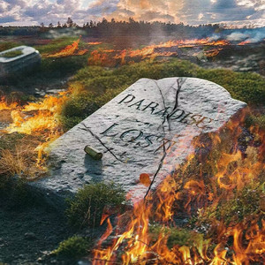 六年级小女孩在洗澡间小便
